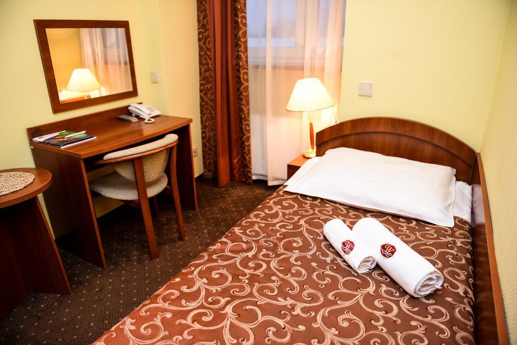 Ślesin Hotel Wityng חדר תמונה