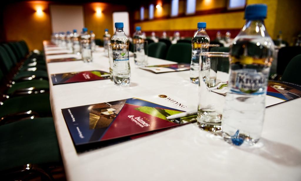 Ślesin Hotel Wityng מראה חיצוני תמונה