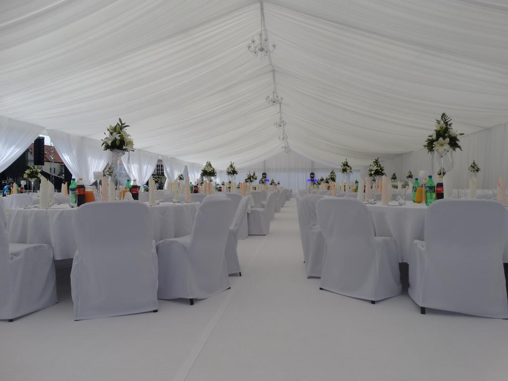 Ślesin Hotel Wityng מראה חיצוני תמונה